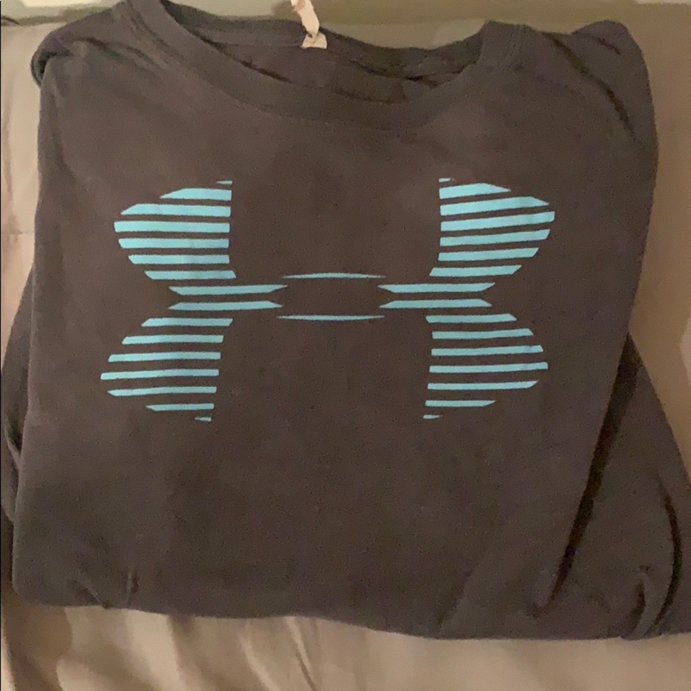 Under armour tee